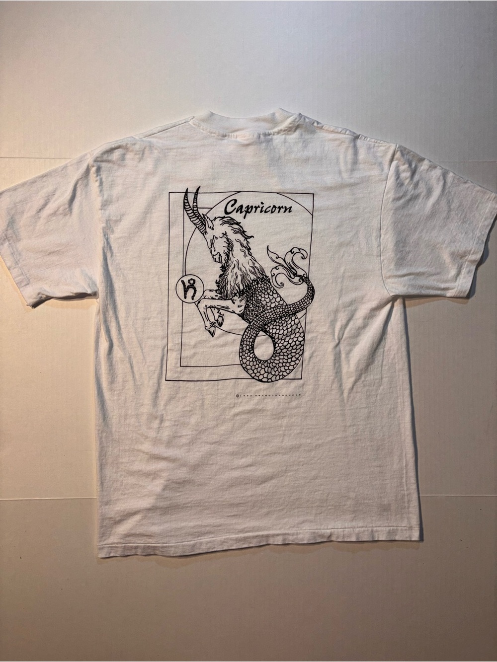 Vtg Hanes Beefy Capricorn Zodiac Astrology 90’s USA Graphic T-shirt Sz Large